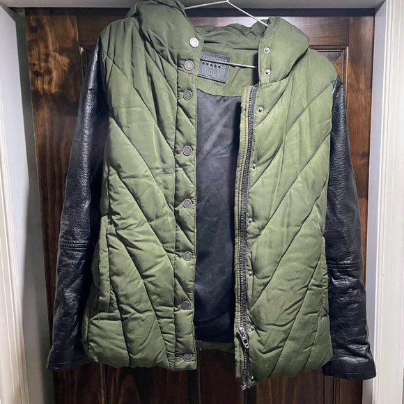 BLANKNYC Olive Puffer Jacket - Picture 1 of 5